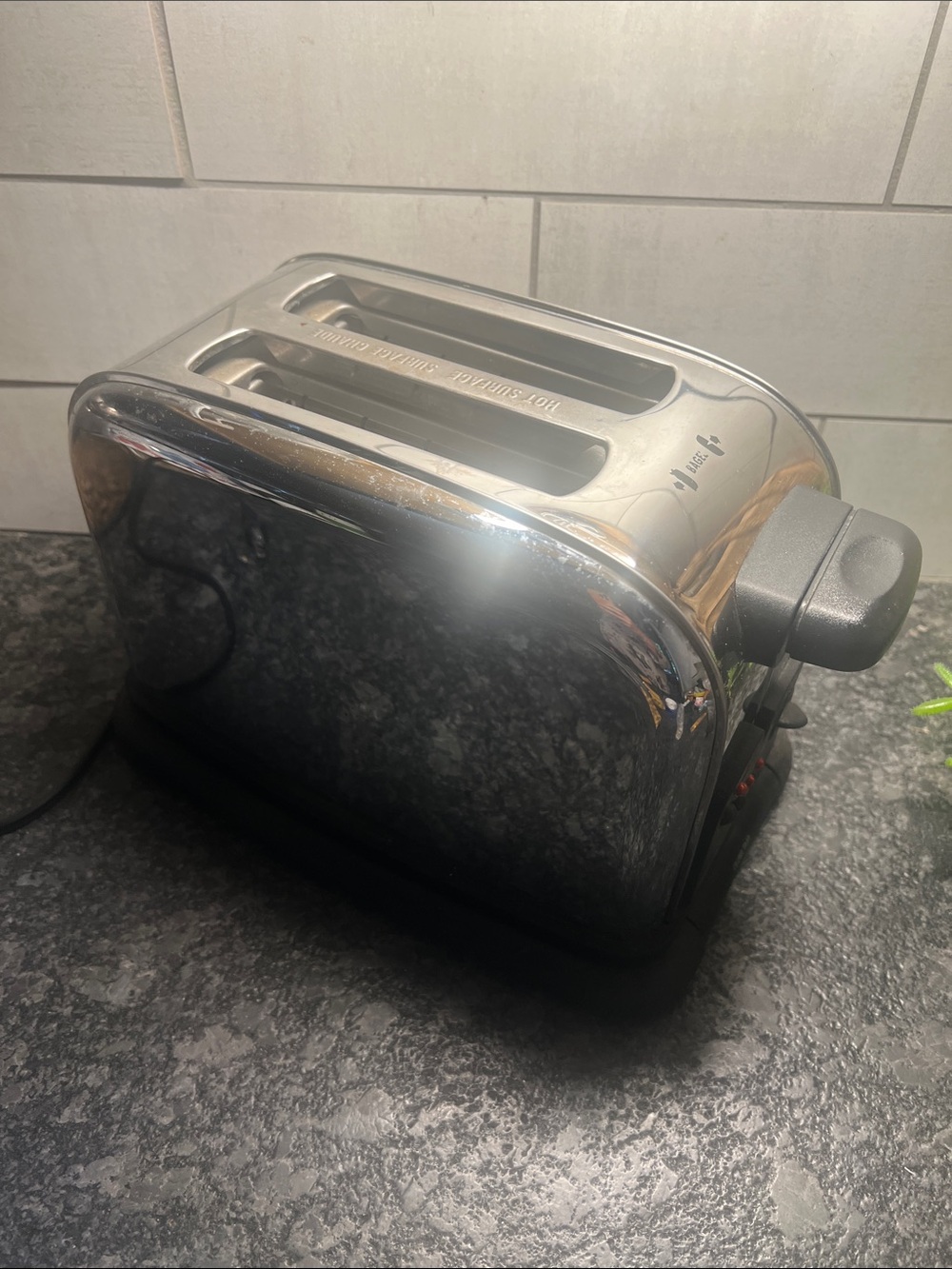 Hamilton Beach 2-Slice Stainless Steel Chrome Toaster - Sleek Silver Finish